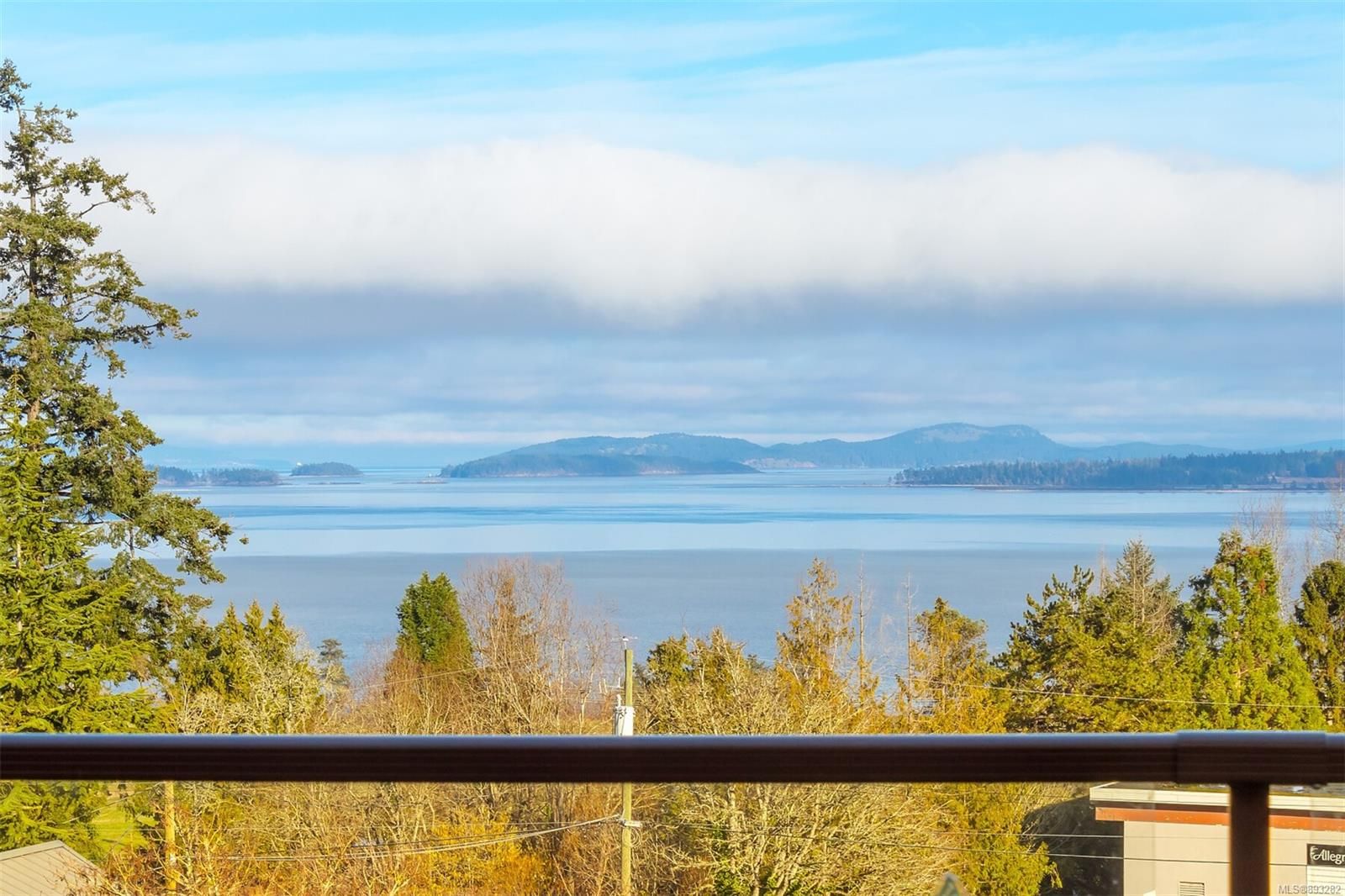 New property listed in NS Bazan Bay, North Saanich